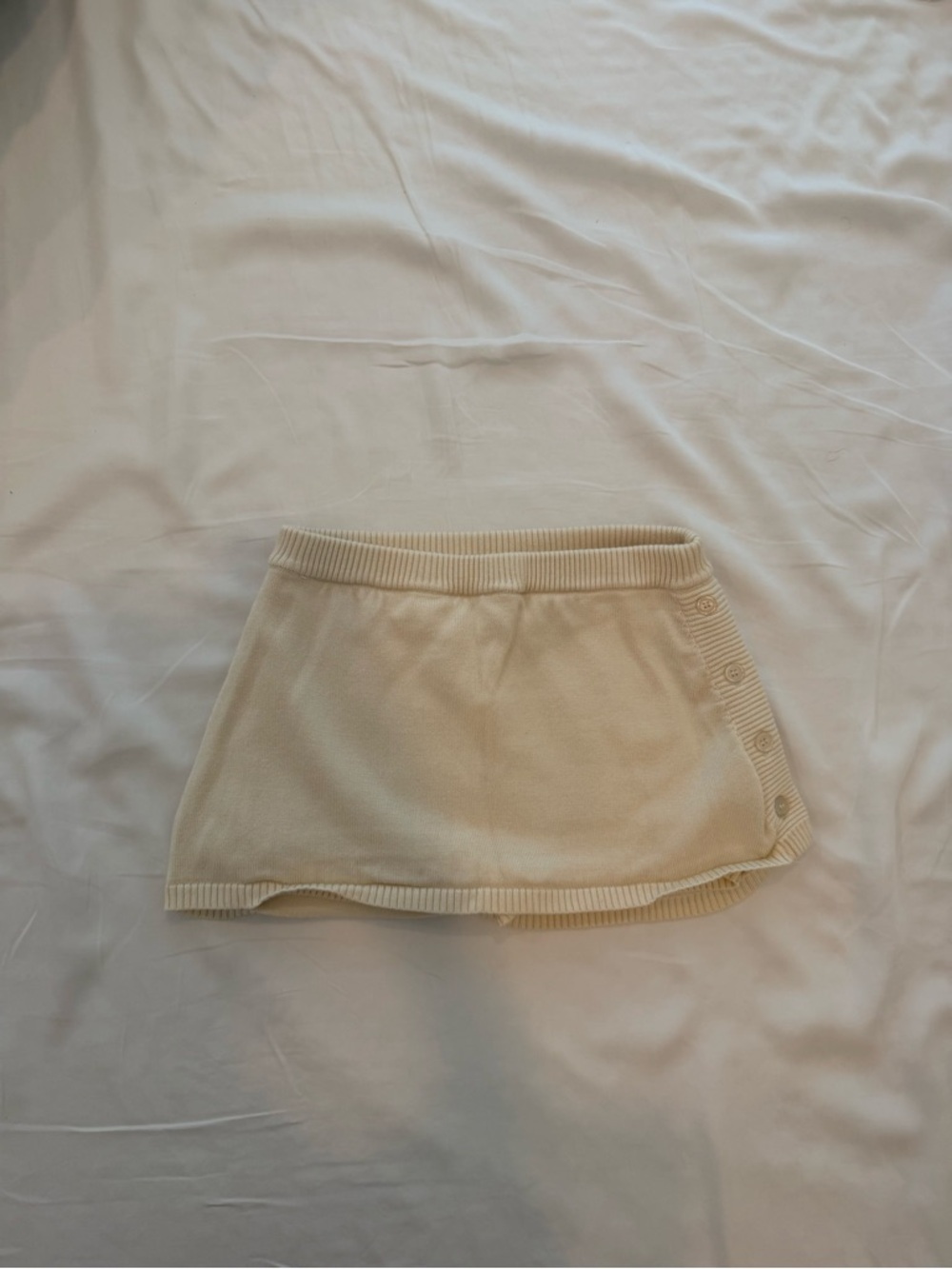 Frankie’s bikinis Cream Knit Button-Trim Mini Skirt